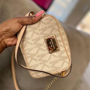 Michael Kors Crossbody